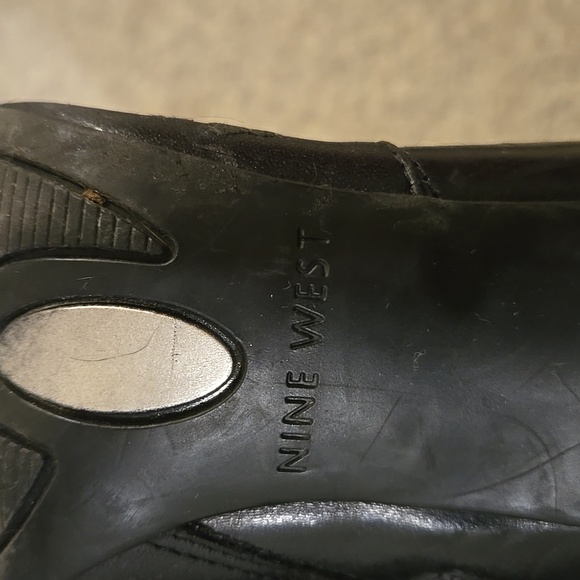 NINE WEST GALLIVANTO Elegant Black Knee-High  Boots - Picture 7 of 9